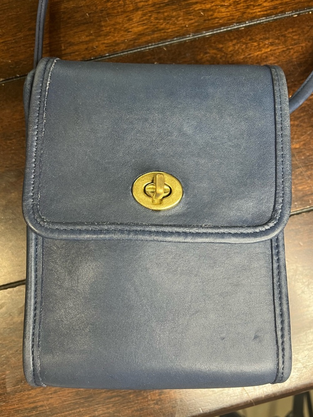 Vintage Coach Blue Leather Scooter Bag - Picture 14 of 15